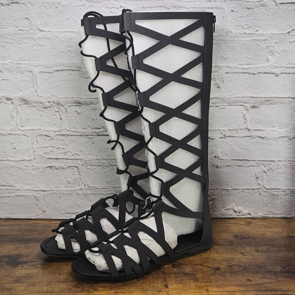 SHI by Journeys Roger Black Knee High Gladiator Sandals Women's 8M